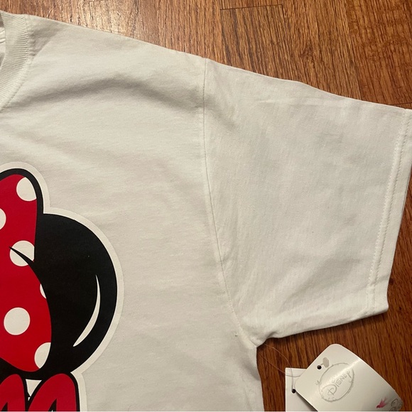 NWT Disney Family Collection White Minnie Mouse Mom Short Sleeve T-Shirt size M - Picture 4 of 12